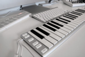 CME Xkey 37 - keyboardist.co.uk